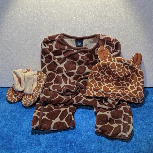 Giraffe baby bundle 🦒 - Picture 2 of 10